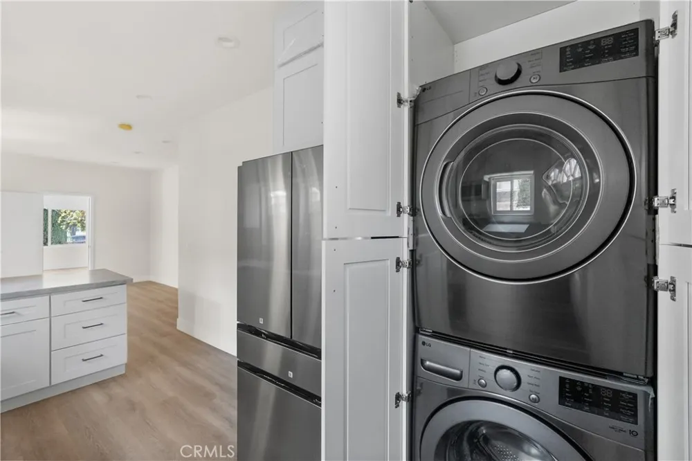 1530 Mariposa Hollywood, CA 90027