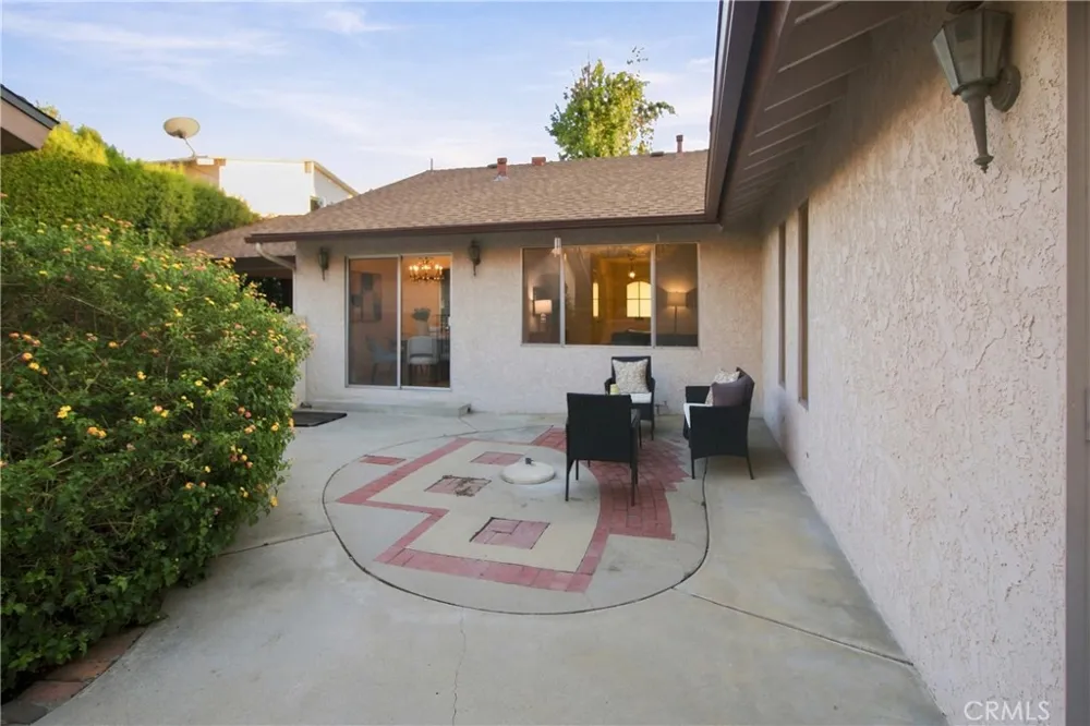 1818 Hilton Drive Burbank, CA 91504