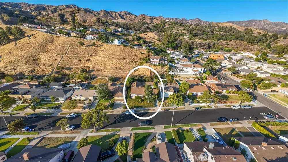 1818 Hilton Drive Burbank, CA 91504