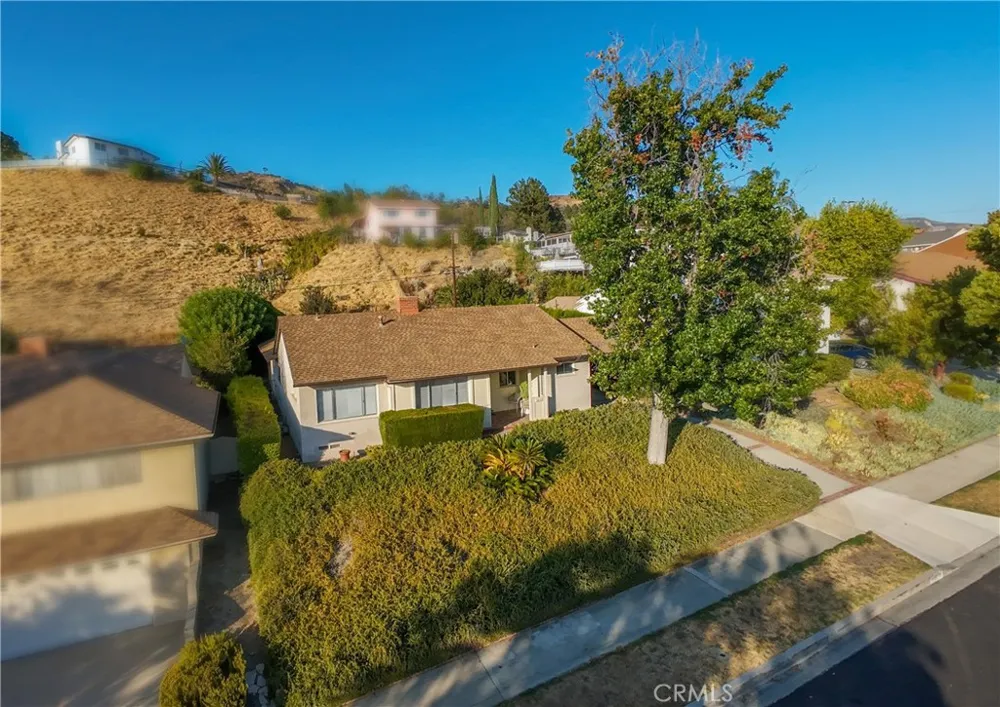 1818 Hilton Drive Burbank, CA 91504
