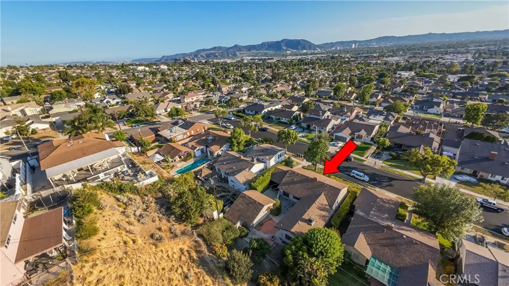 1818 Hilton Drive Burbank, CA 91504
