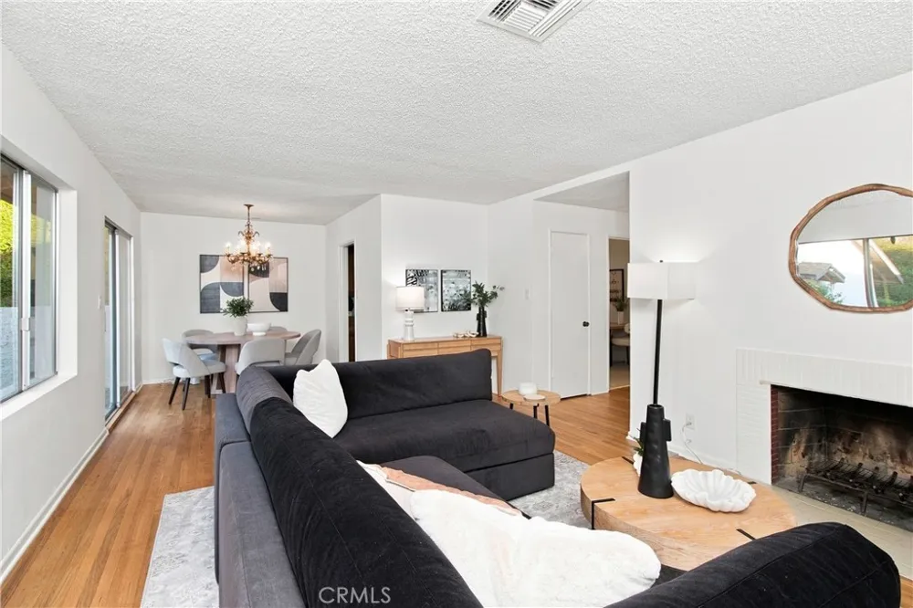 1818 Hilton Drive Burbank, CA 91504