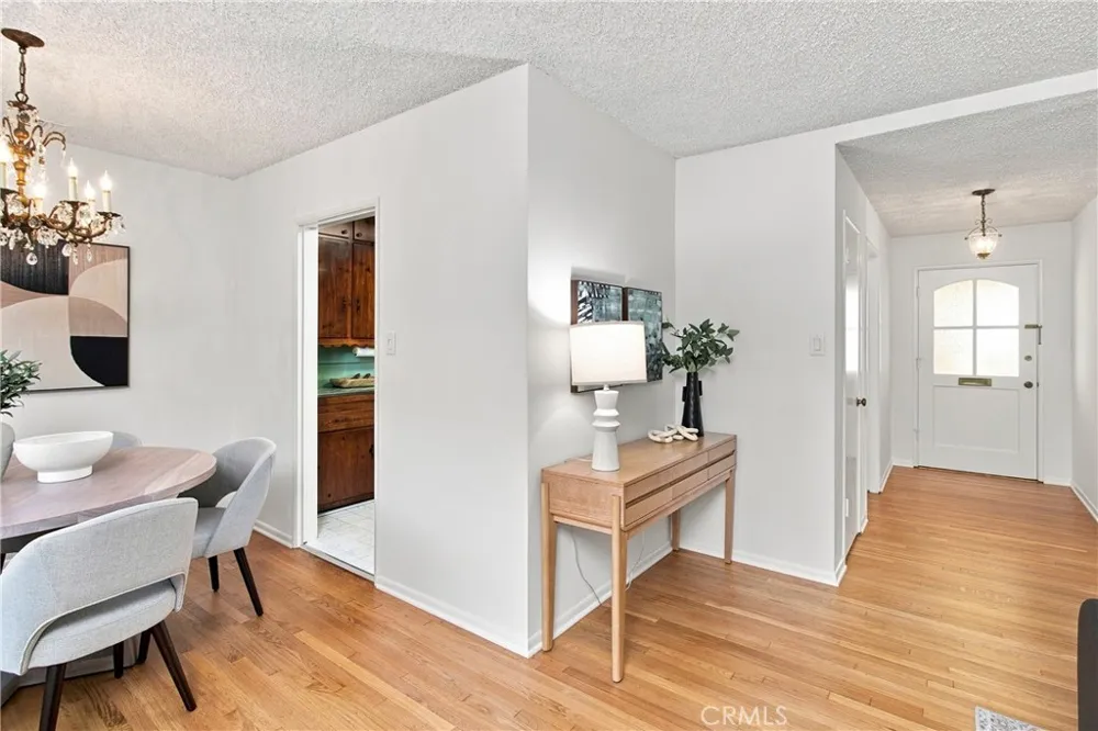 1818 Hilton Drive Burbank, CA 91504