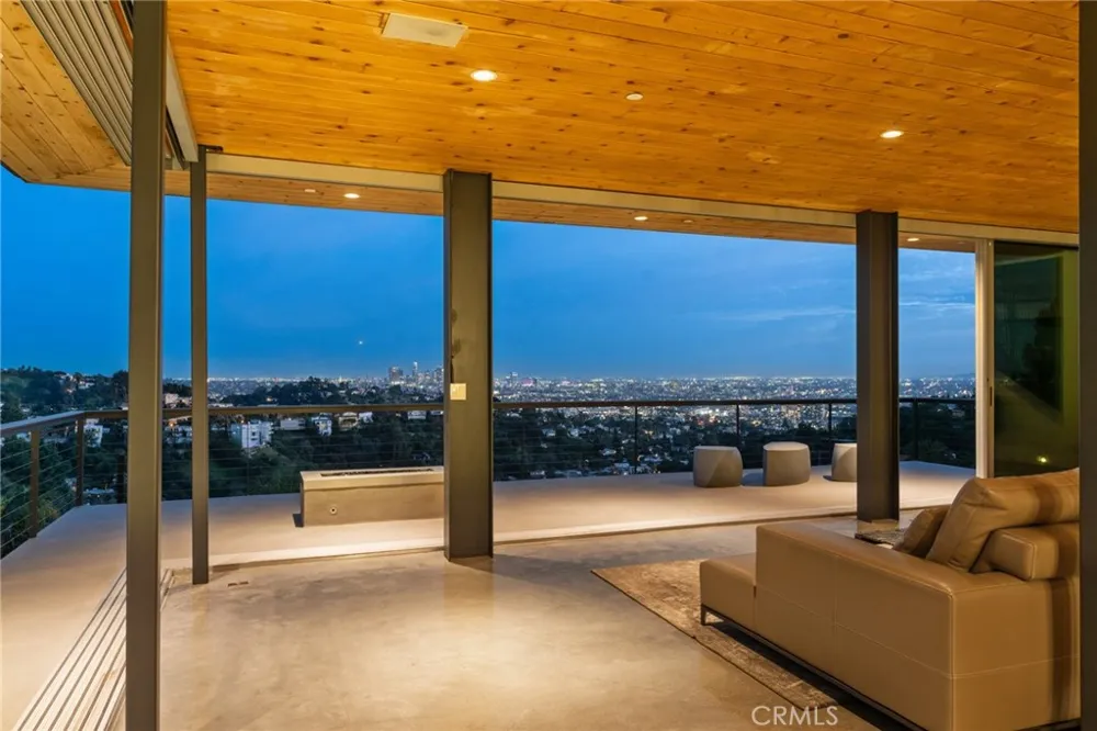 2917 Durand Drive Los Angeles, CA 90068