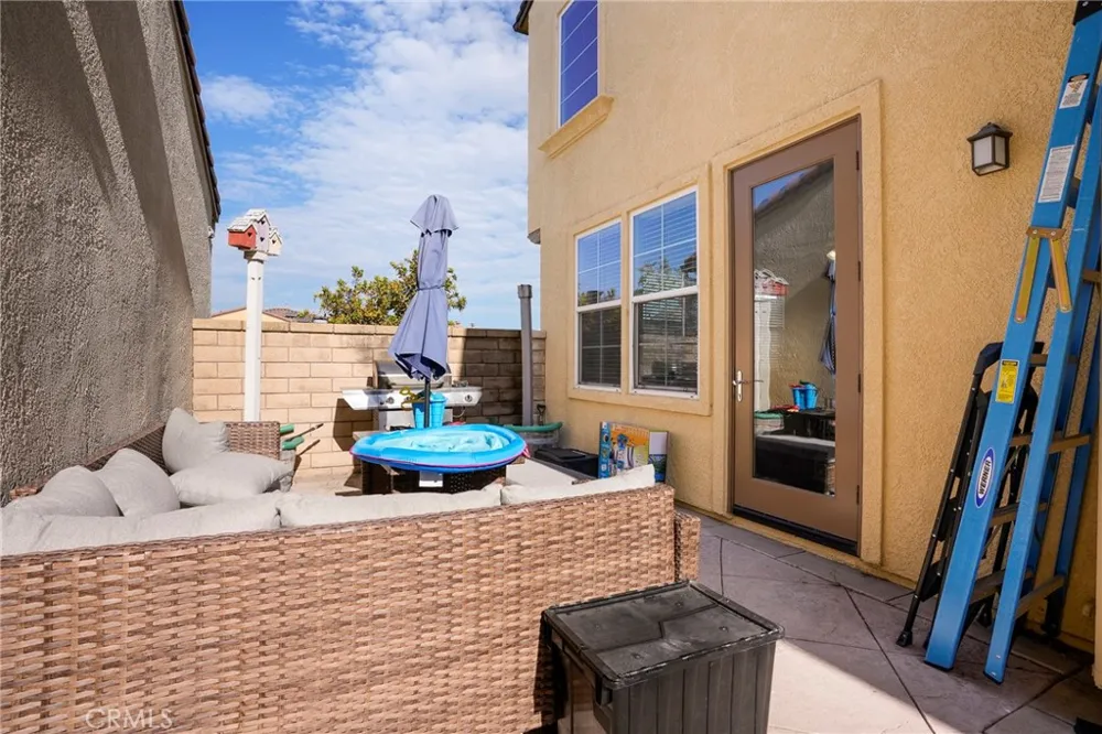 31770 Paseo Bonito Castaic, CA 91384