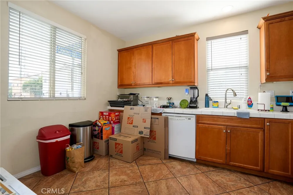 31770 Paseo Bonito Castaic, CA 91384