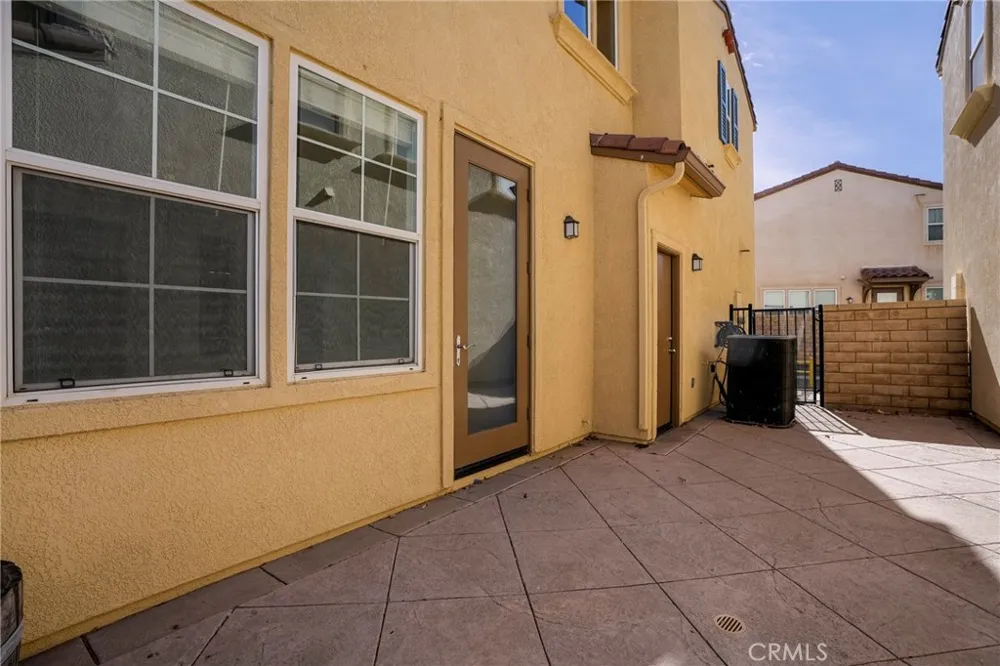 31770 Paseo Bonito Castaic, CA 91384
