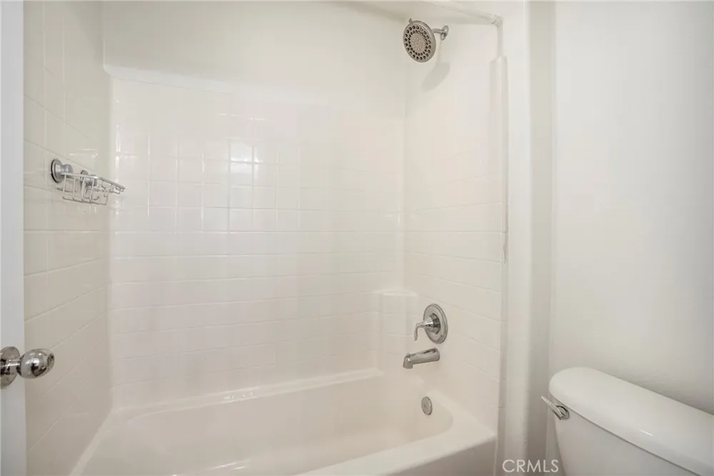 31770 Paseo Bonito Castaic, CA 91384