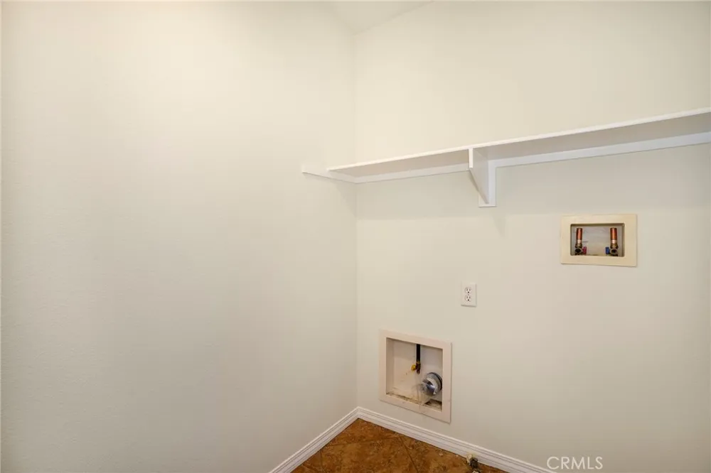 31770 Paseo Bonito Castaic, CA 91384