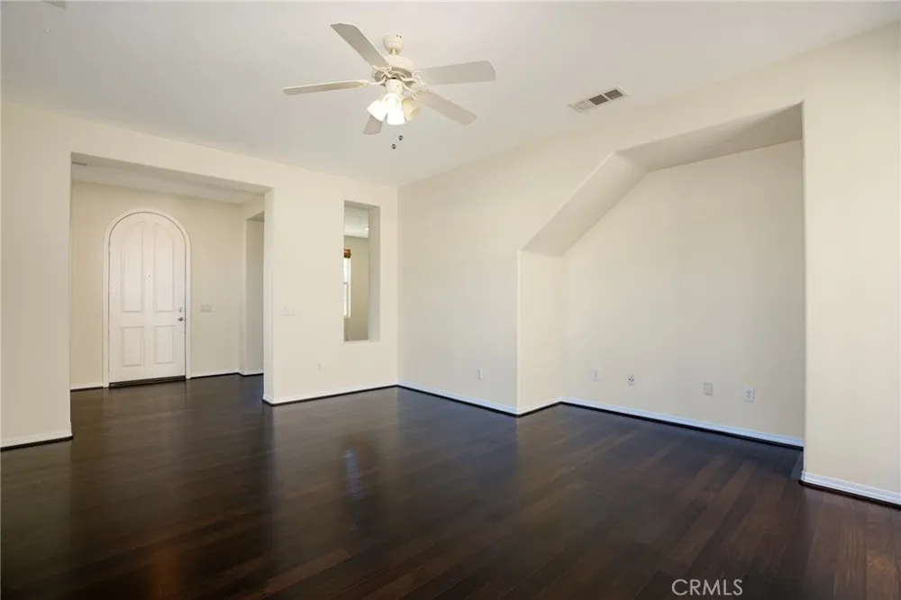 31770 Paseo Bonito Castaic, CA 91384