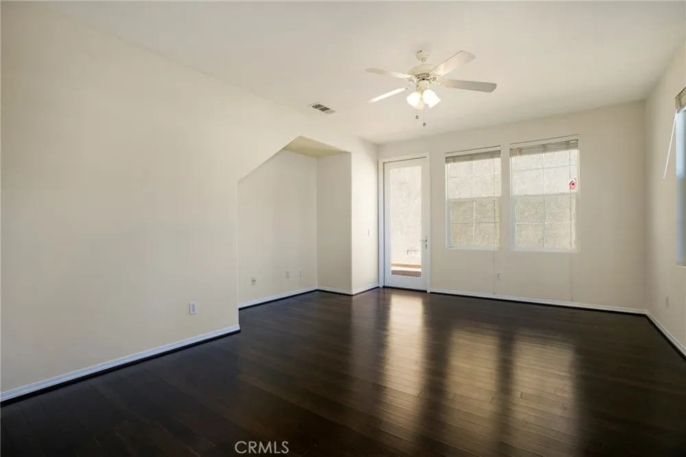 31770 Paseo Bonito Castaic, CA 91384