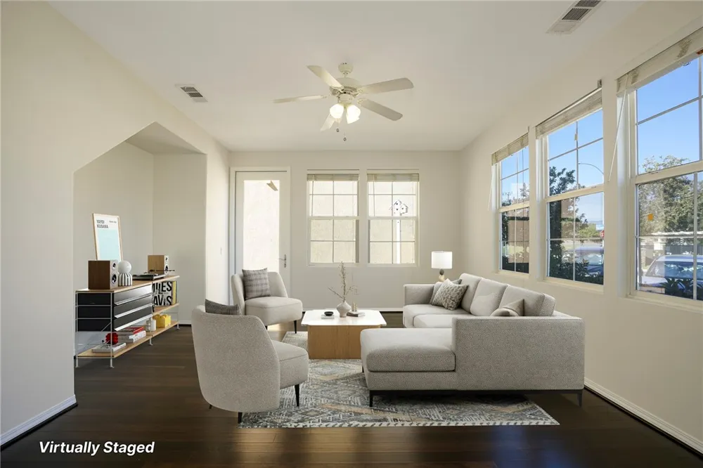 31770 Paseo Bonito Castaic, CA 91384