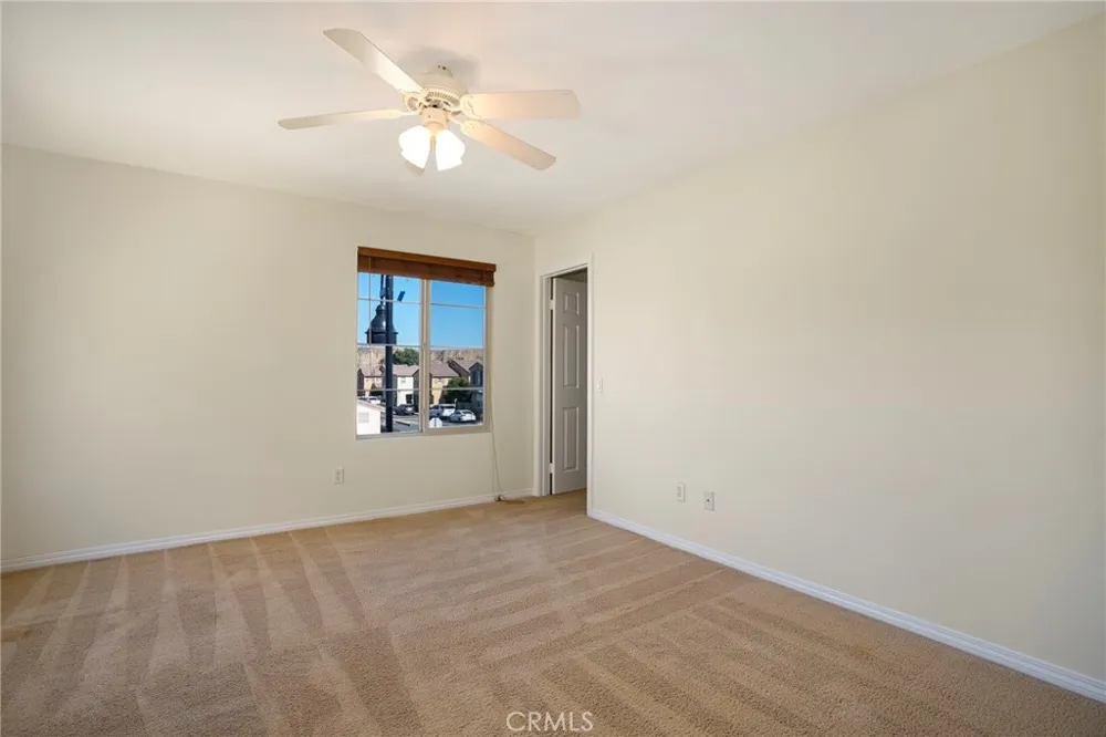 31770 Paseo Bonito Castaic, CA 91384