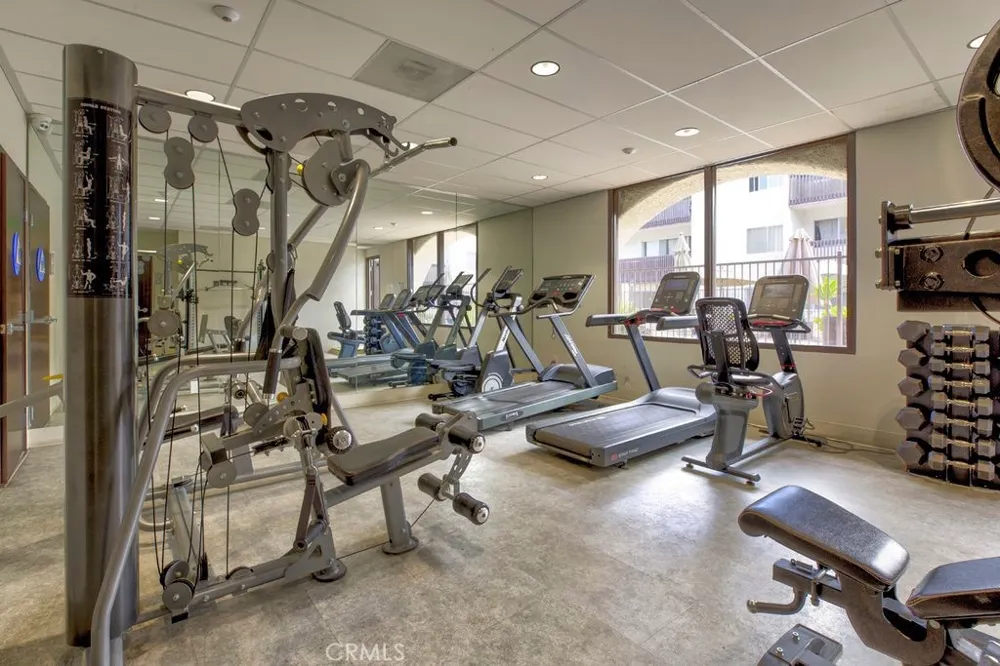 5334 Lindley Los Angeles, CA 91316