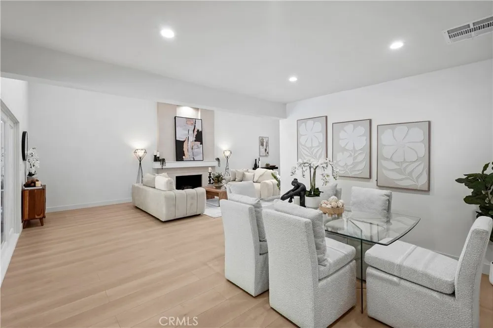 6221 Mammoth Valley Glen, CA 91401