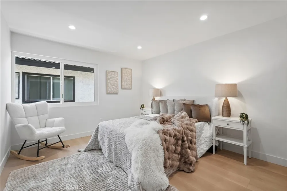 6221 Mammoth Valley Glen, CA 91401