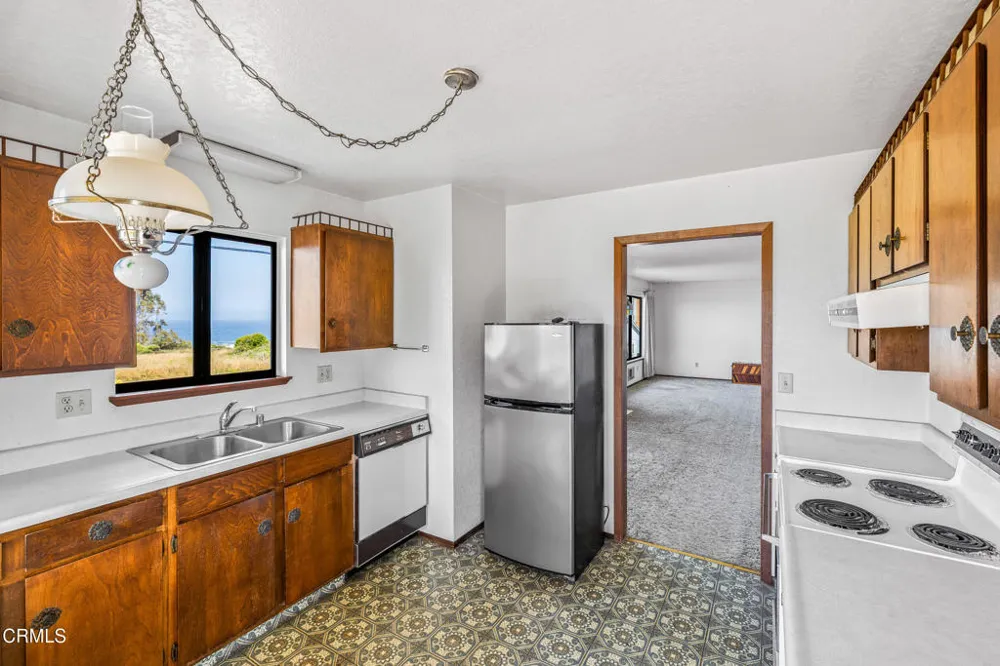 38901 N Highway 1 Westport, CA 95488