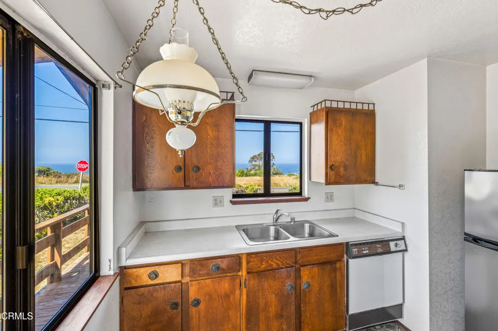 38901 N Highway 1 Westport, CA 95488