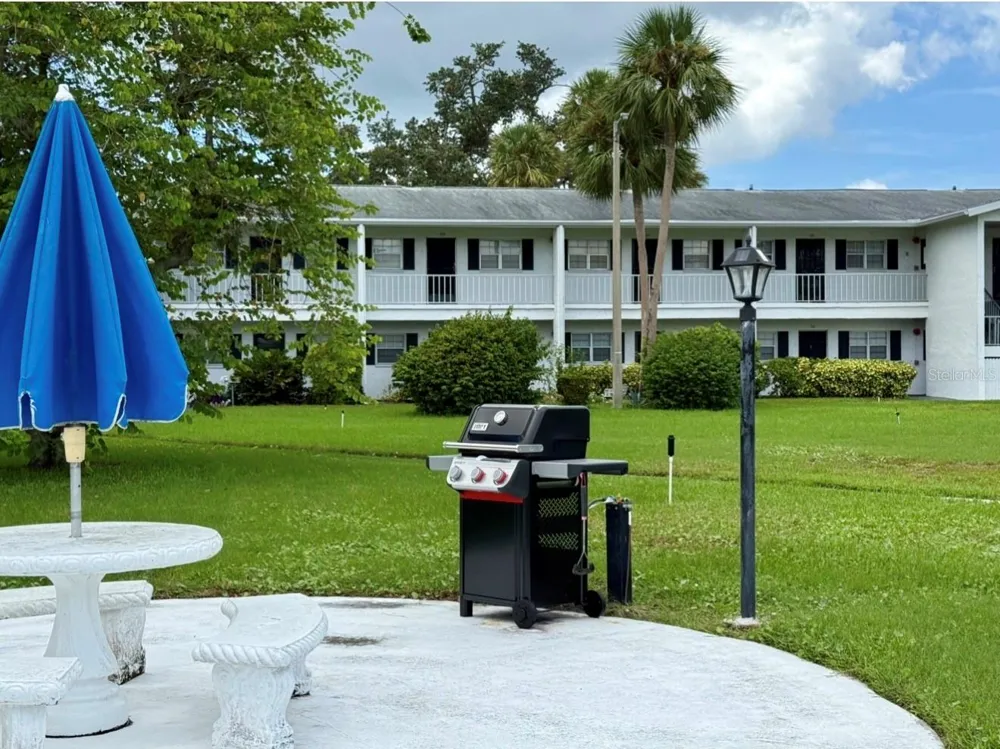 105 47TH AVENUE DRIVE W #374 Bradenton, FL 34207
