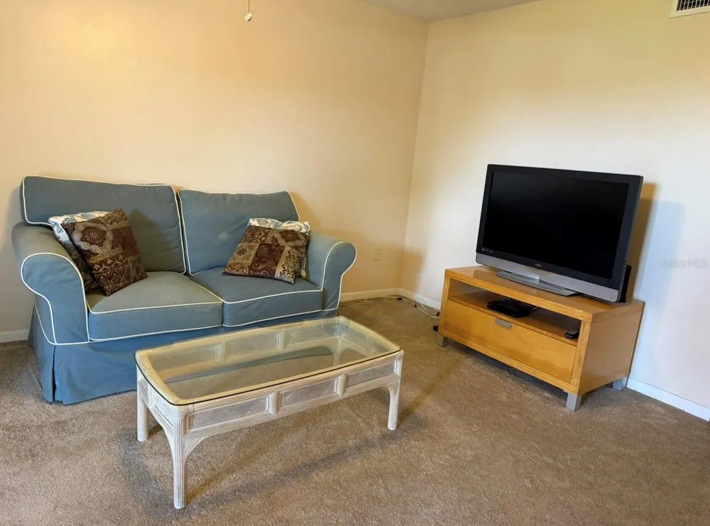 105 47TH AVENUE DRIVE W #374 Bradenton, FL 34207