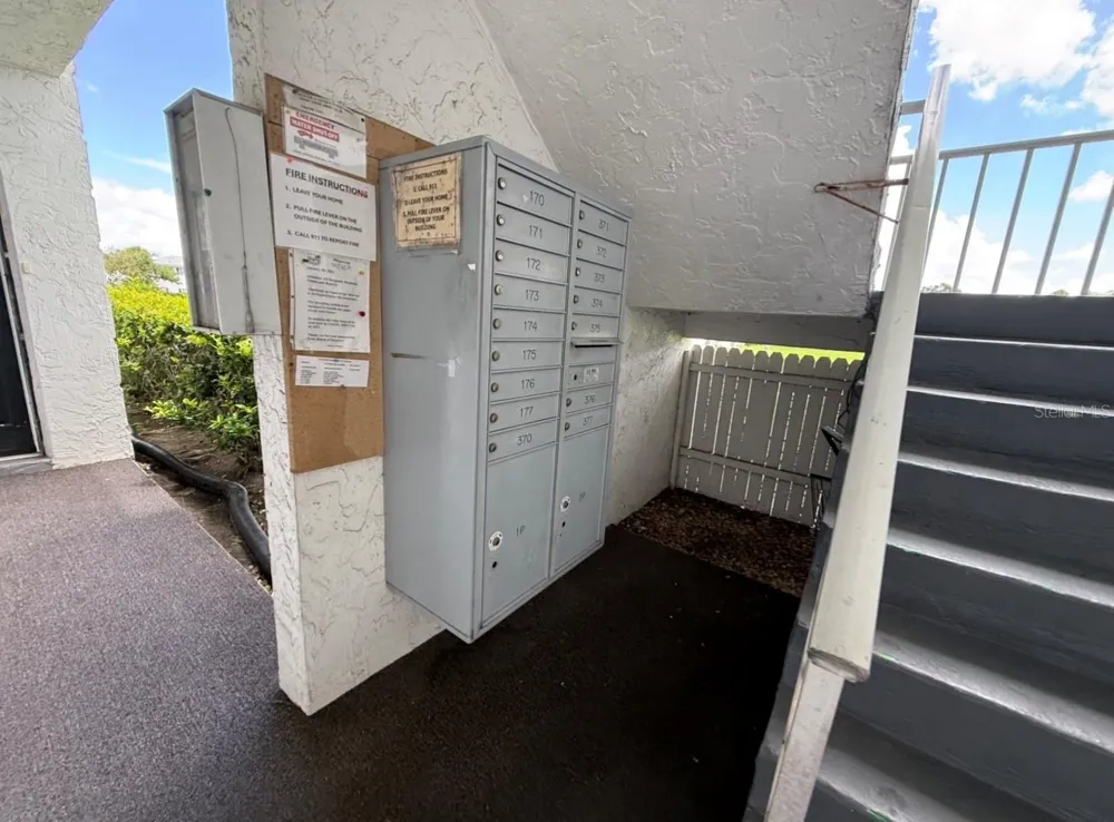 105 47TH AVENUE DRIVE W #374 Bradenton, FL 34207