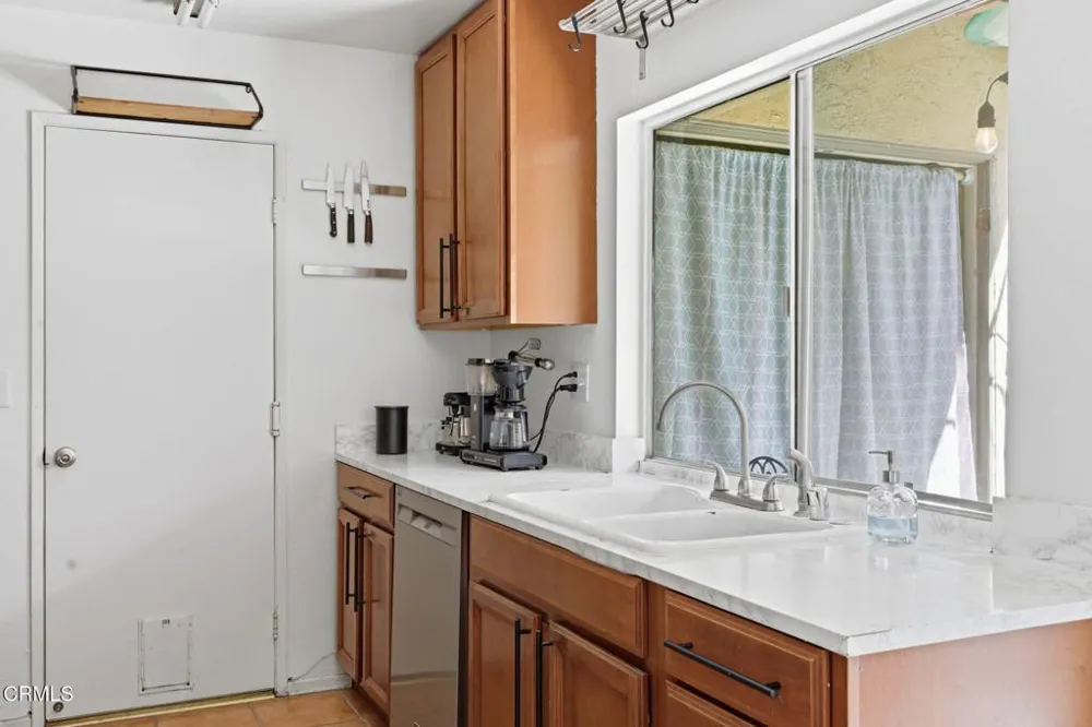 1651 Addax Circle Ventura, CA 93003