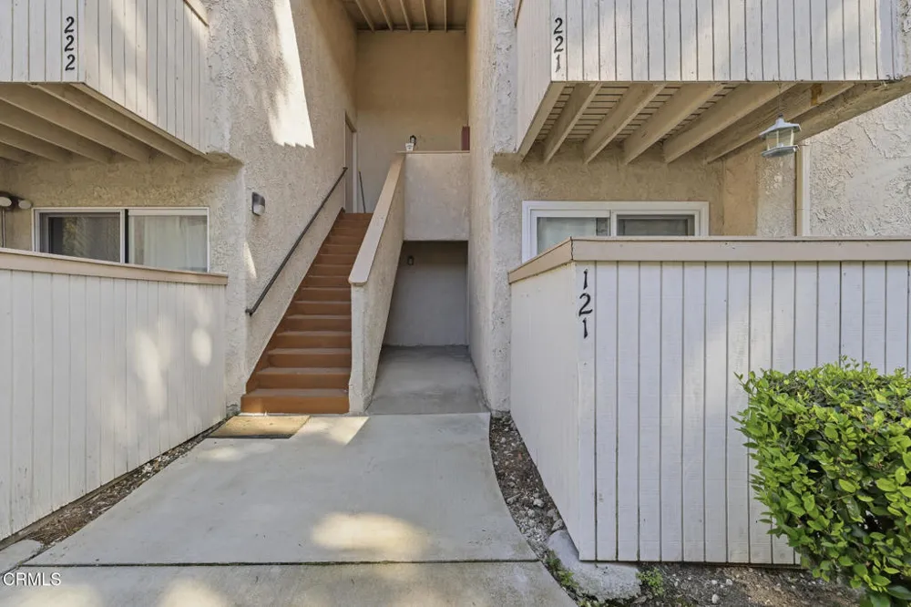 28947 E Thousand Oaks #121 Agoura Hills, CA 91301