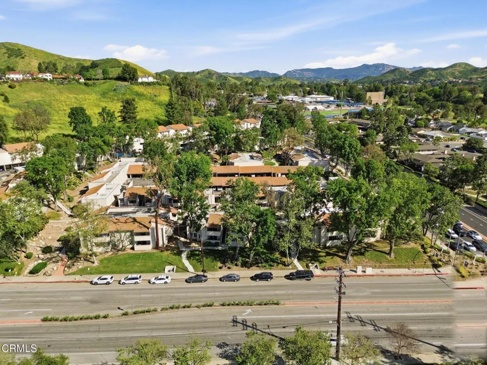 28947 E Thousand Oaks #121 Agoura Hills, CA 91301