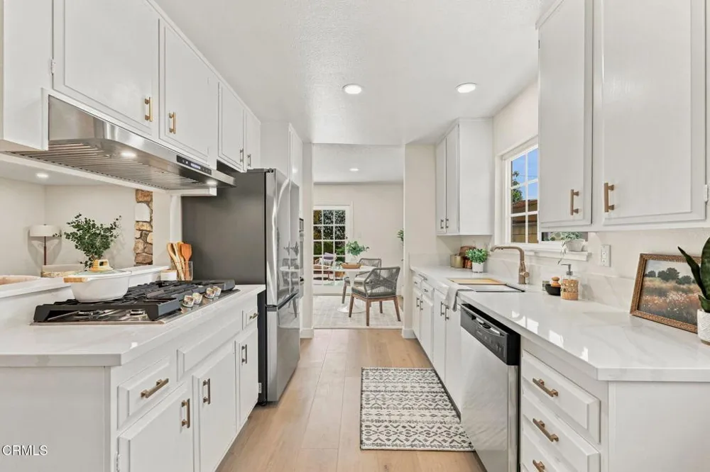 244 MacKay Avenue Ventura, CA 93004