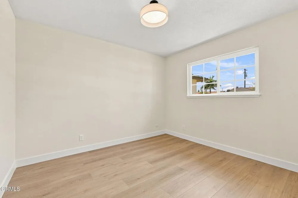 244 MacKay Avenue Ventura, CA 93004