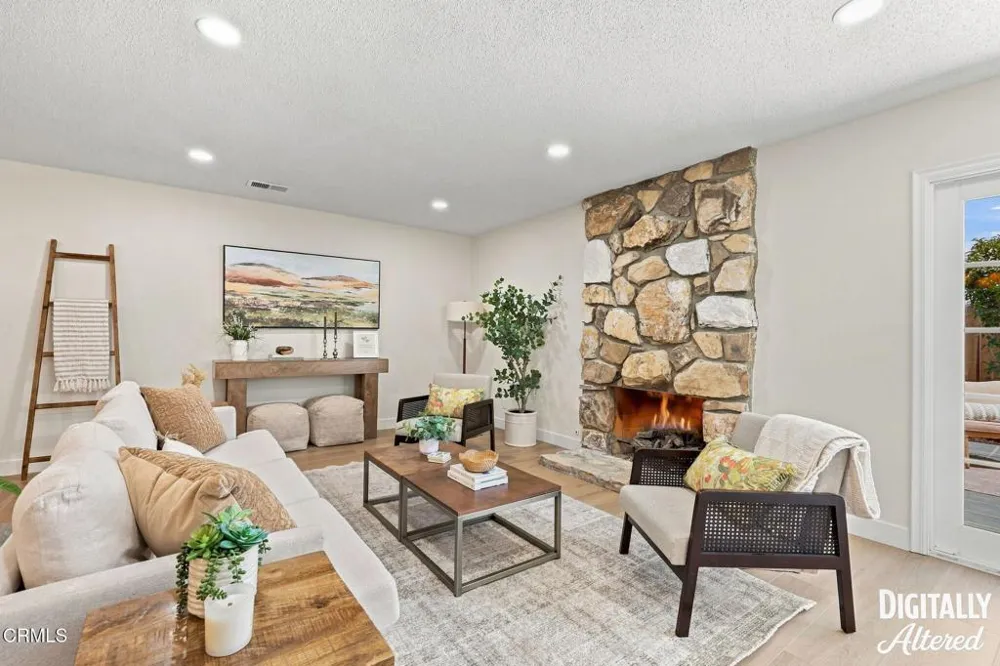 244 MacKay Avenue Ventura, CA 93004