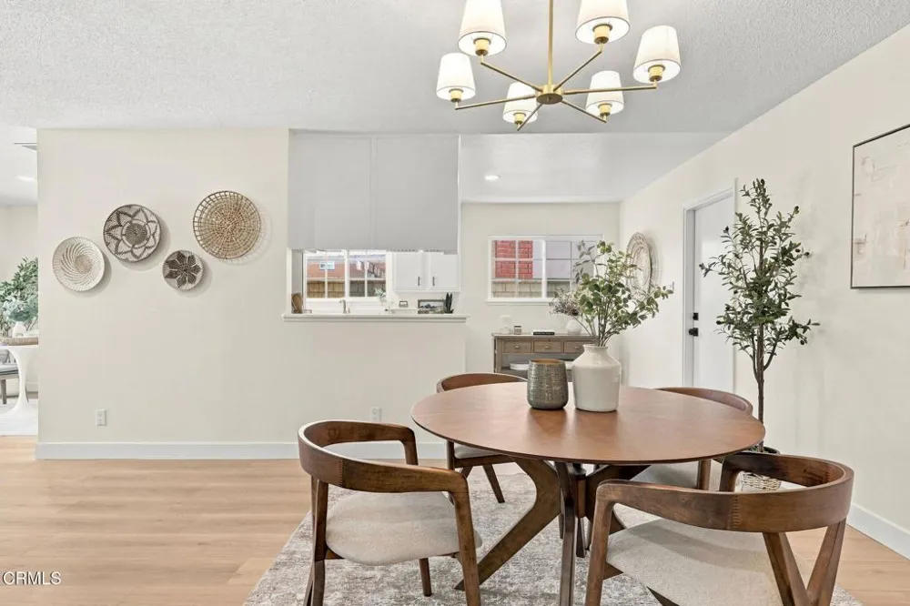 244 MacKay Avenue Ventura, CA 93004