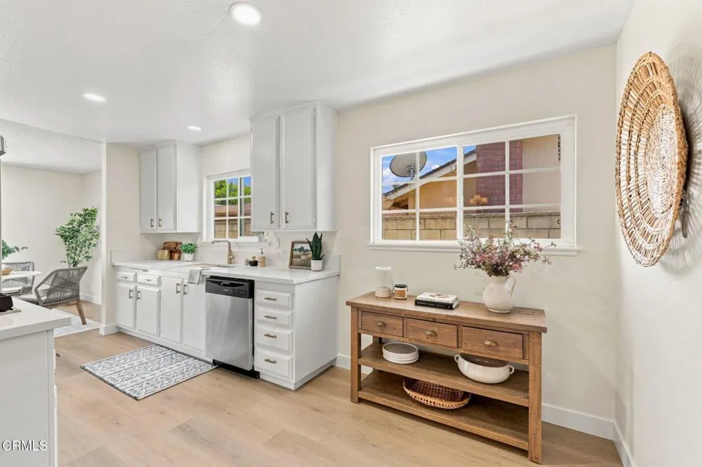 244 MacKay Avenue Ventura, CA 93004