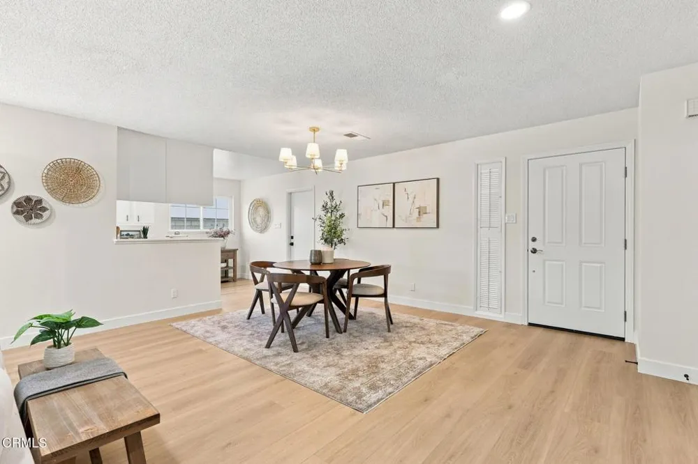 244 MacKay Avenue Ventura, CA 93004
