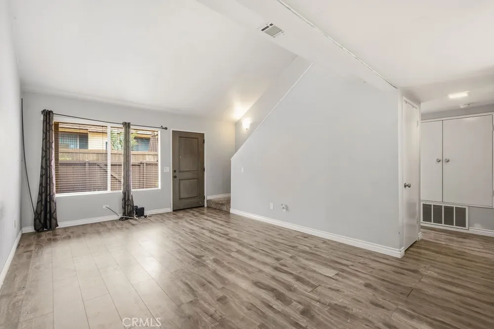 435 W 9th #D5 Upland, CA 91786
