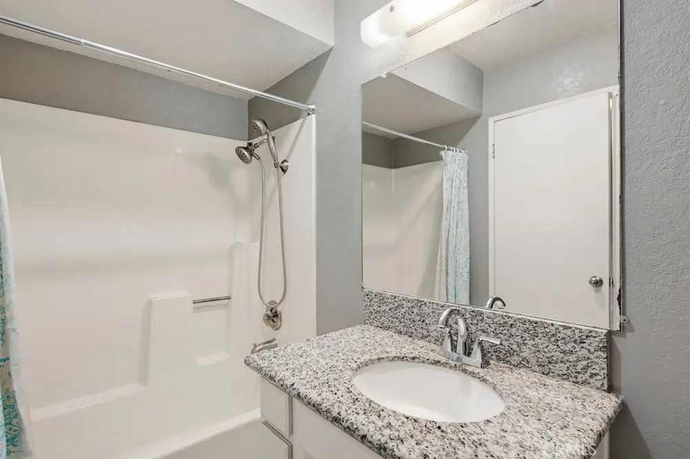 435 W 9th #D5 Upland, CA 91786