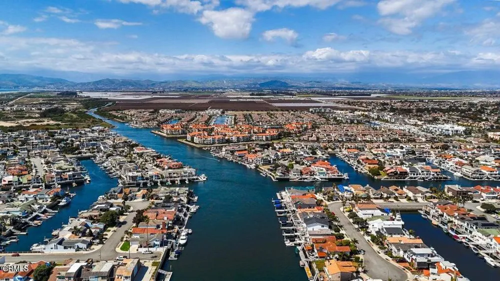 4008 Tradewinds Drive Oxnard, CA 93035