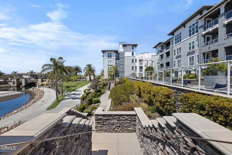 4008 Tradewinds Drive Oxnard, CA 93035