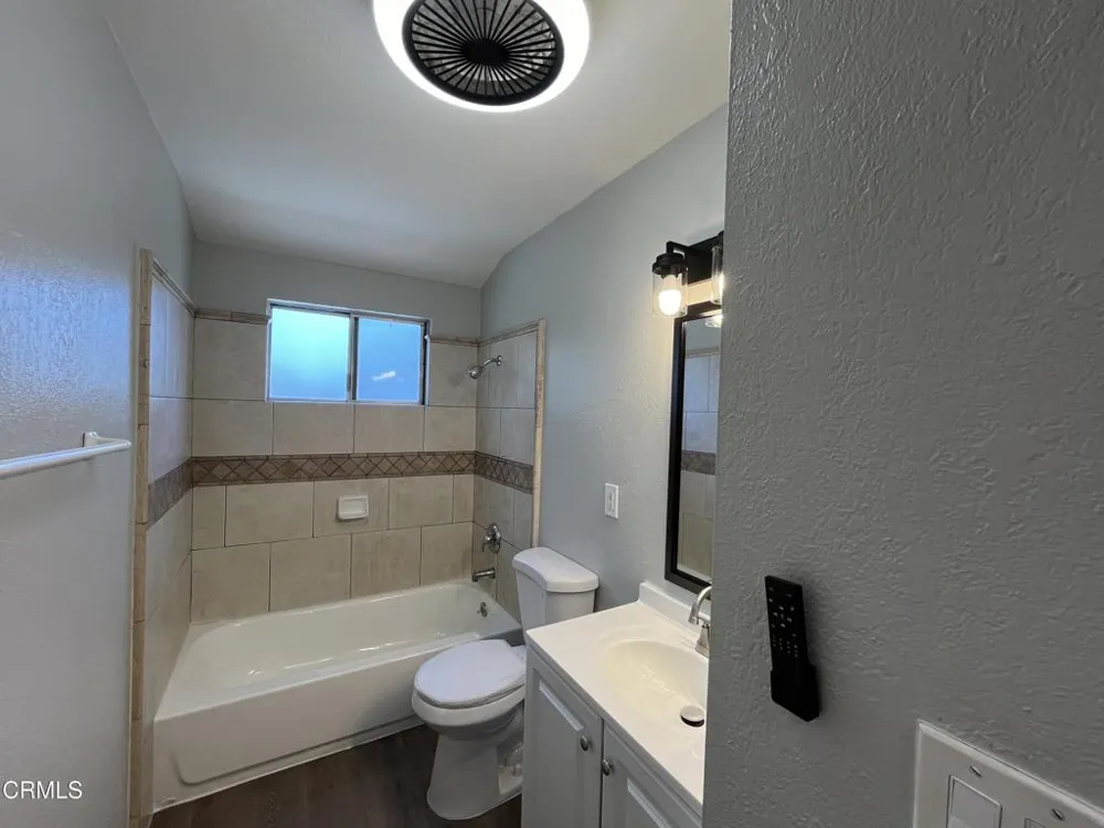 2637 Yardarm Avenue Port Hueneme, CA 93041