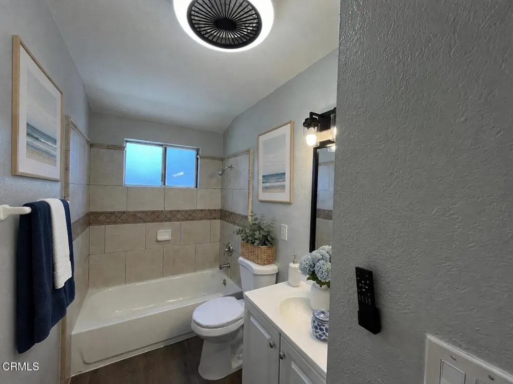 2637 Yardarm Avenue Port Hueneme, CA 93041