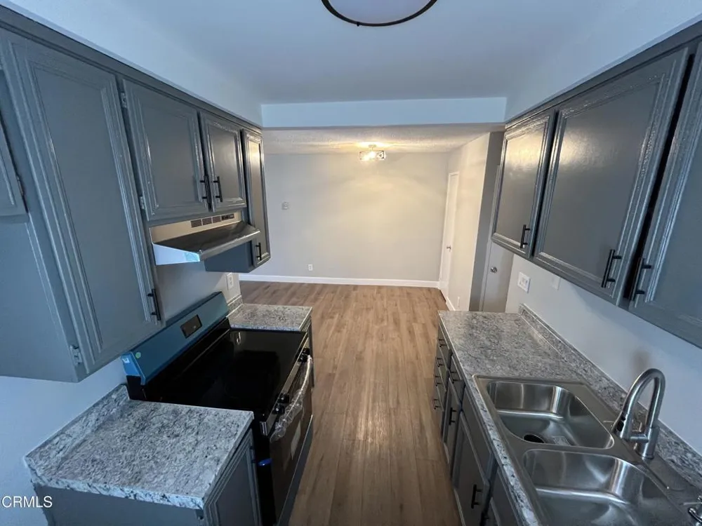 2637 Yardarm Avenue Port Hueneme, CA 93041