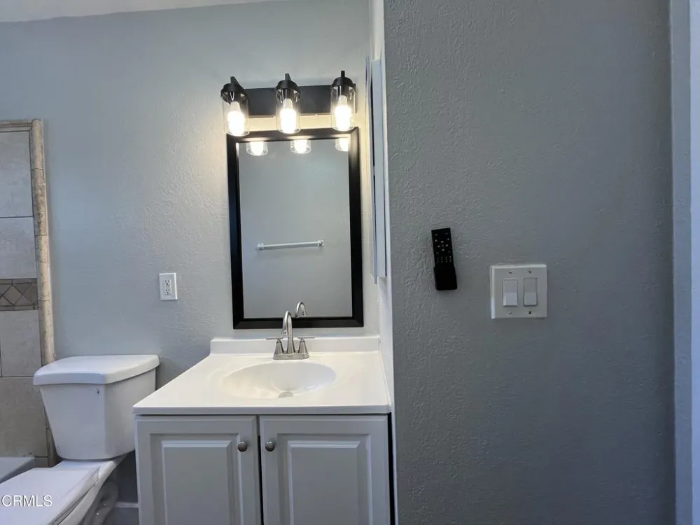 2637 Yardarm Avenue Port Hueneme, CA 93041
