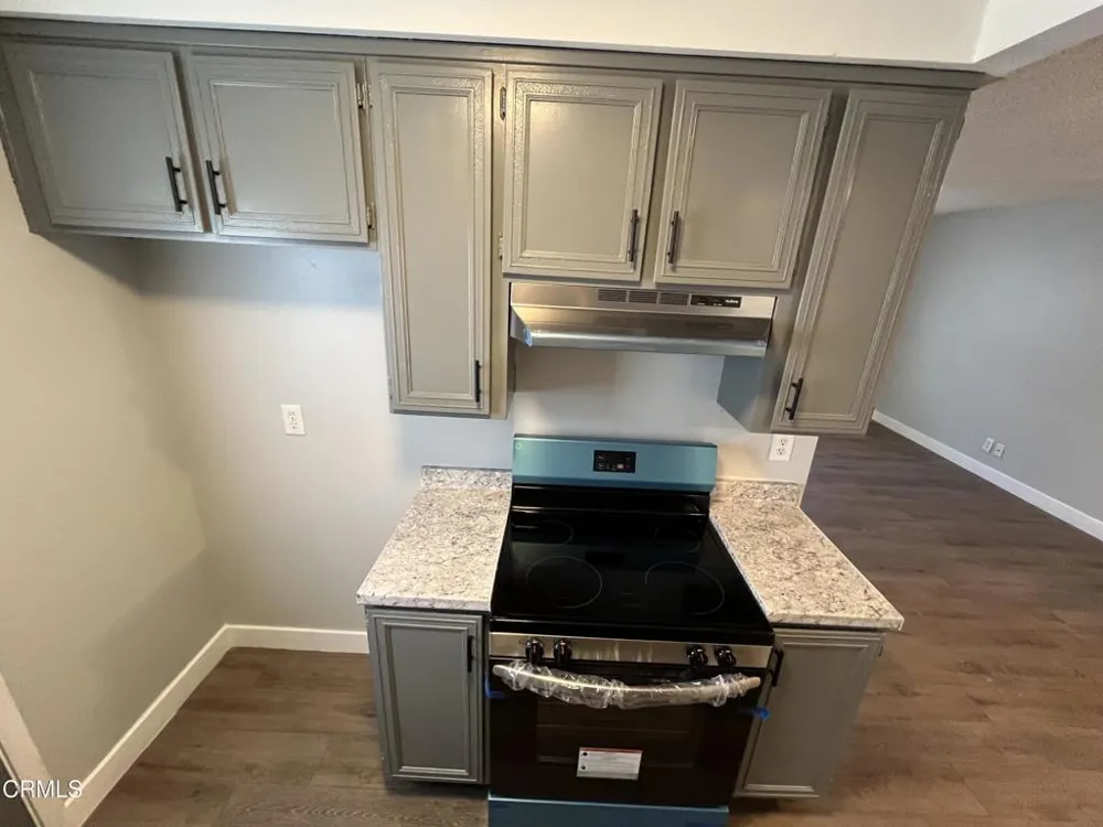 2637 Yardarm Avenue Port Hueneme, CA 93041