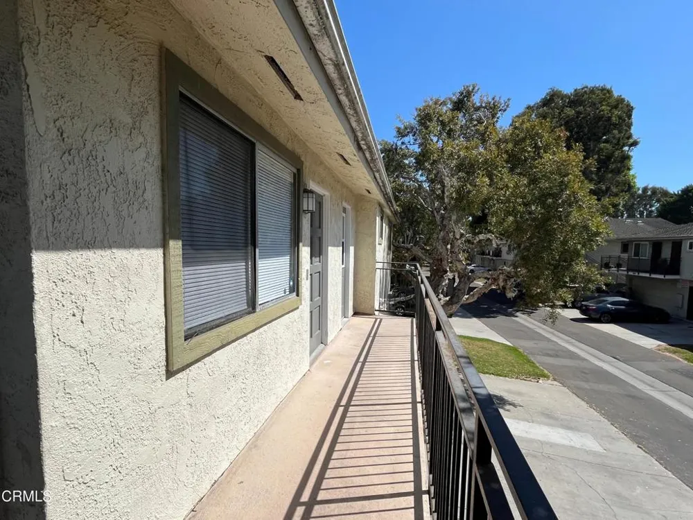 2637 Yardarm Avenue Port Hueneme, CA 93041