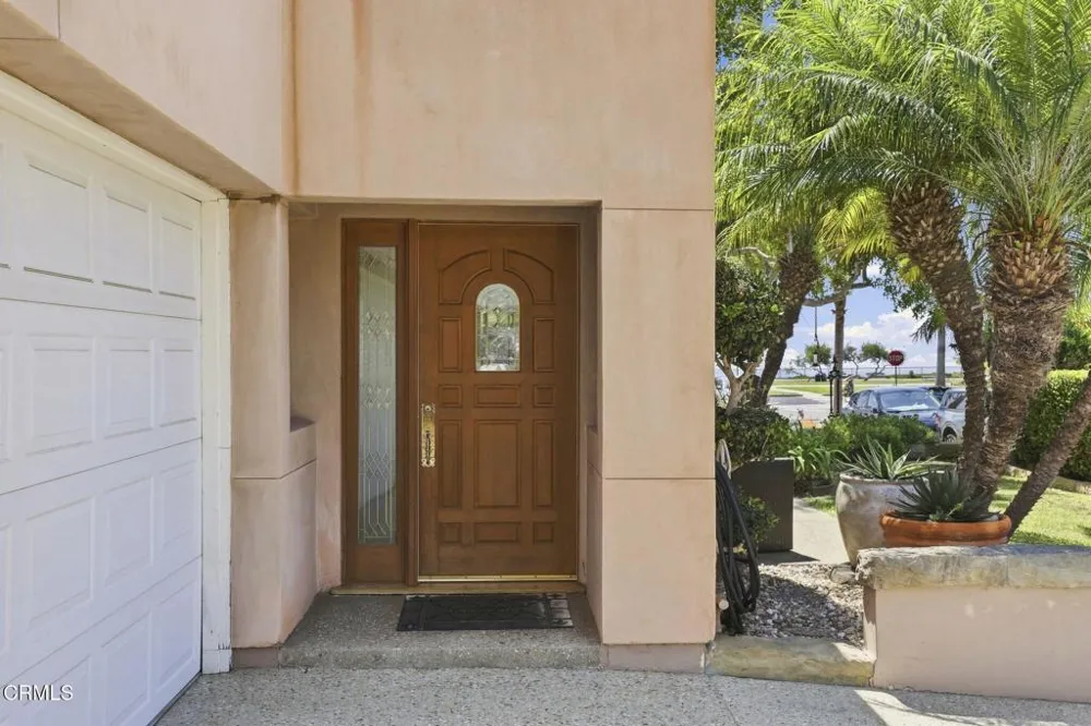 110 Santa Rosa Place Santa Barbara, CA 93109