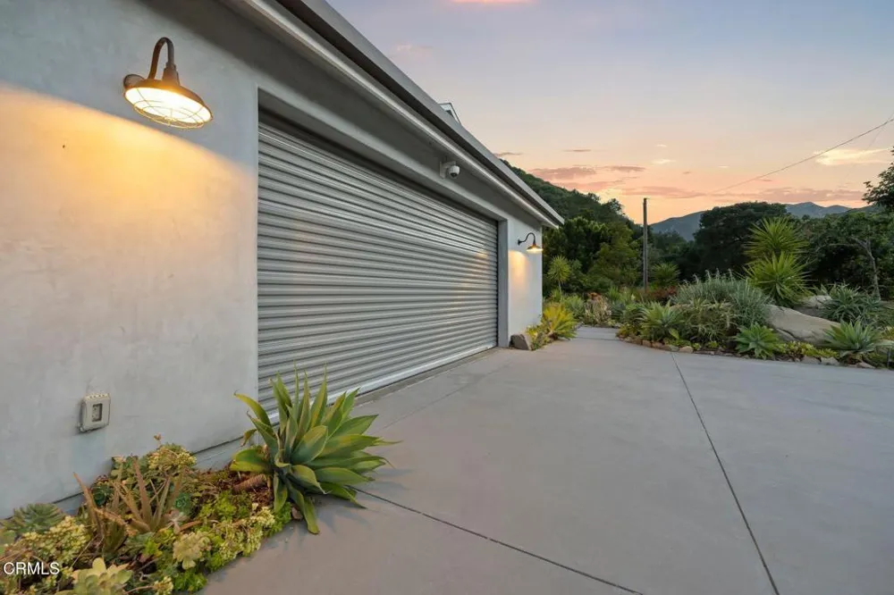 16096 Maricopa Highway Ojai, CA 93023