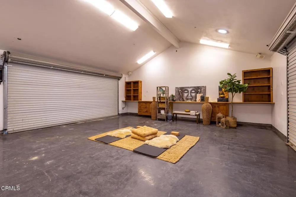 16096 Maricopa Highway Ojai, CA 93023