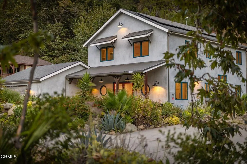 16096 Maricopa Highway Ojai, CA 93023