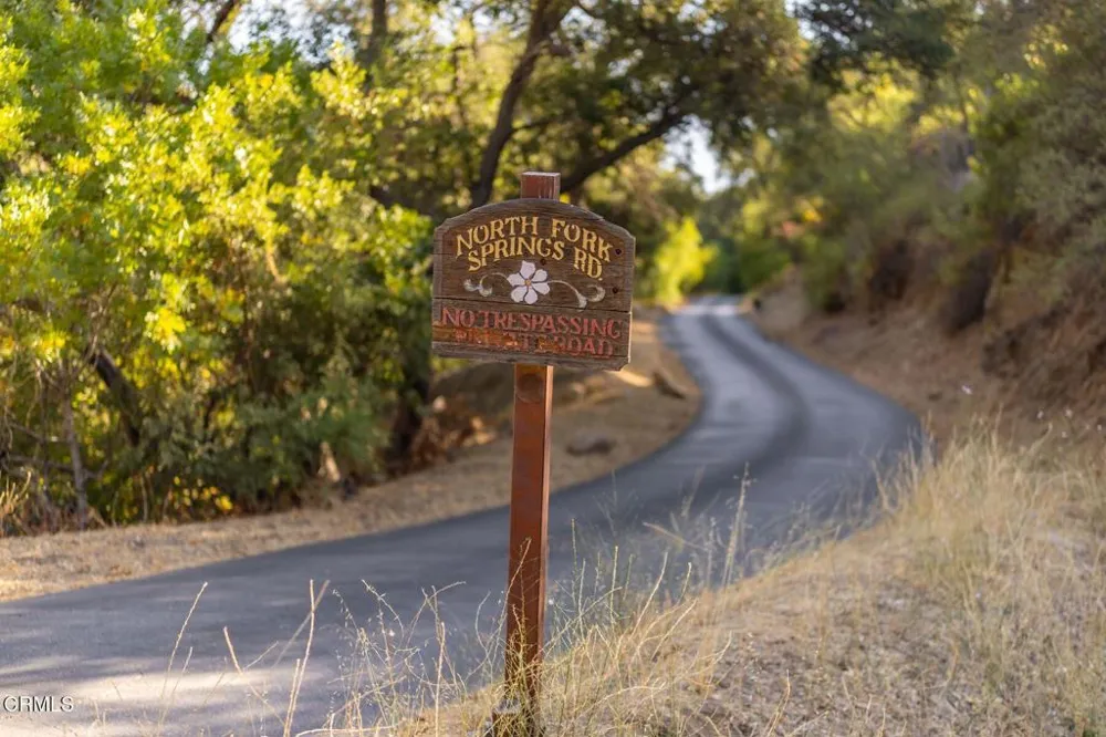 16096 Maricopa Highway Ojai, CA 93023