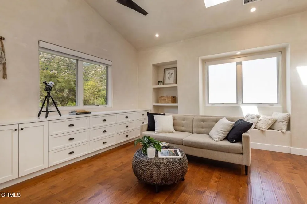 16096 Maricopa Highway Ojai, CA 93023